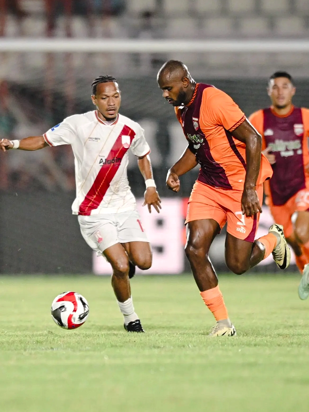 Borneo FC dan Persib Bandung Beradu di Puncak Super League