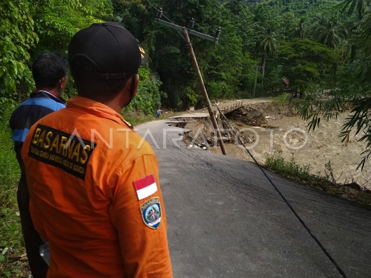 BPBD Sumsel Kirim Logistik ke Korban Banjir Ogan Ulu