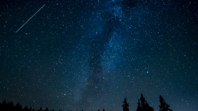 BRIN Pastikan Cahaya Biru Misterius di Langit Jawa Adalah Meteor