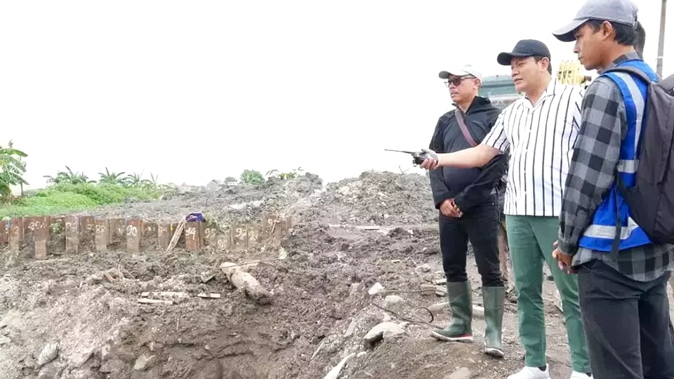 Bupati Sidoarjo Peringatkan Kontraktor: Tepat Waktu atau Kena Denda