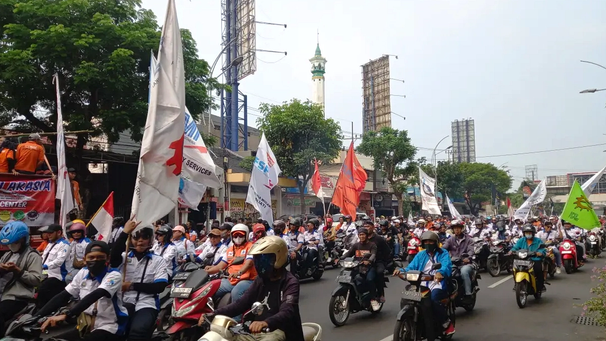Buruh Demo di Depan Kemenkeu, Tuntut Pajak JHT Nol Persen