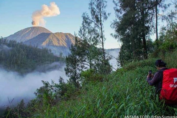 Cakra Berhasil Diselamatkan Dari Jurang 375m Semeru