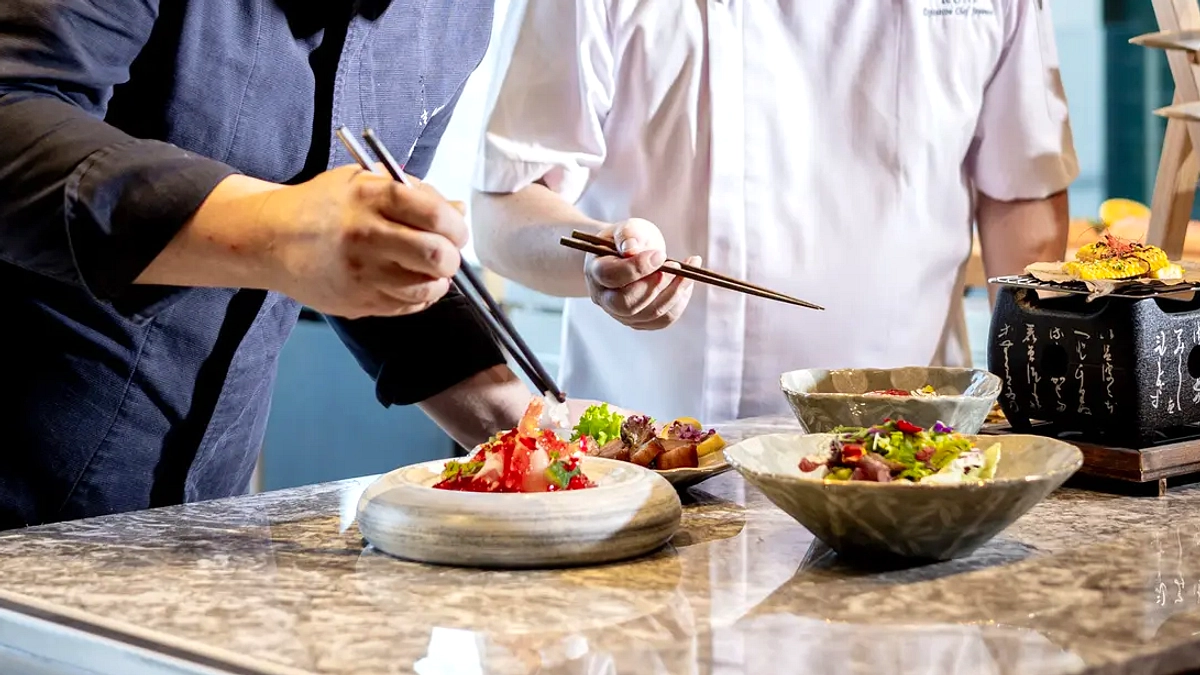 Chef Tekan Waktu: Pesanan Custom Mengganggu Dapur