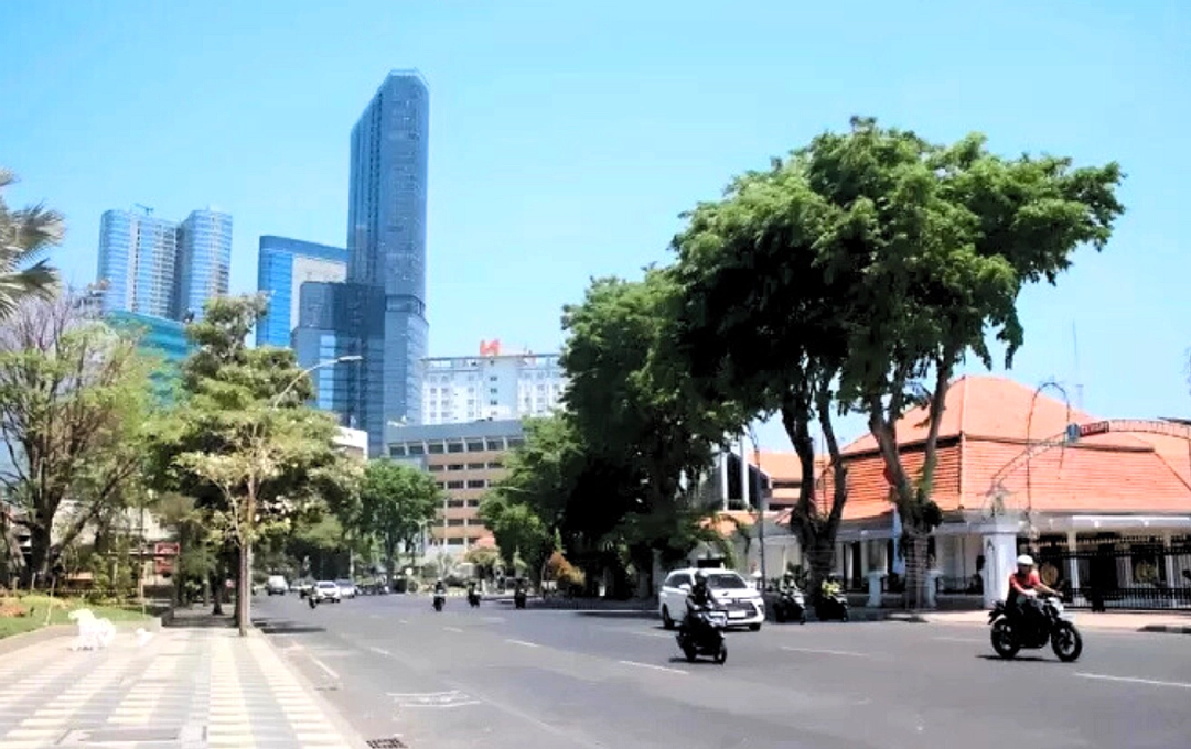 Cuaca Cerah hingga Berawan, Suhu 24‑33°C di Surabaya Juni 2026