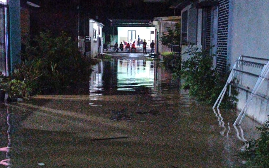 Cuaca Jawa Tengah: Cerah Berawan, Hujan Ringan di Pegunungan