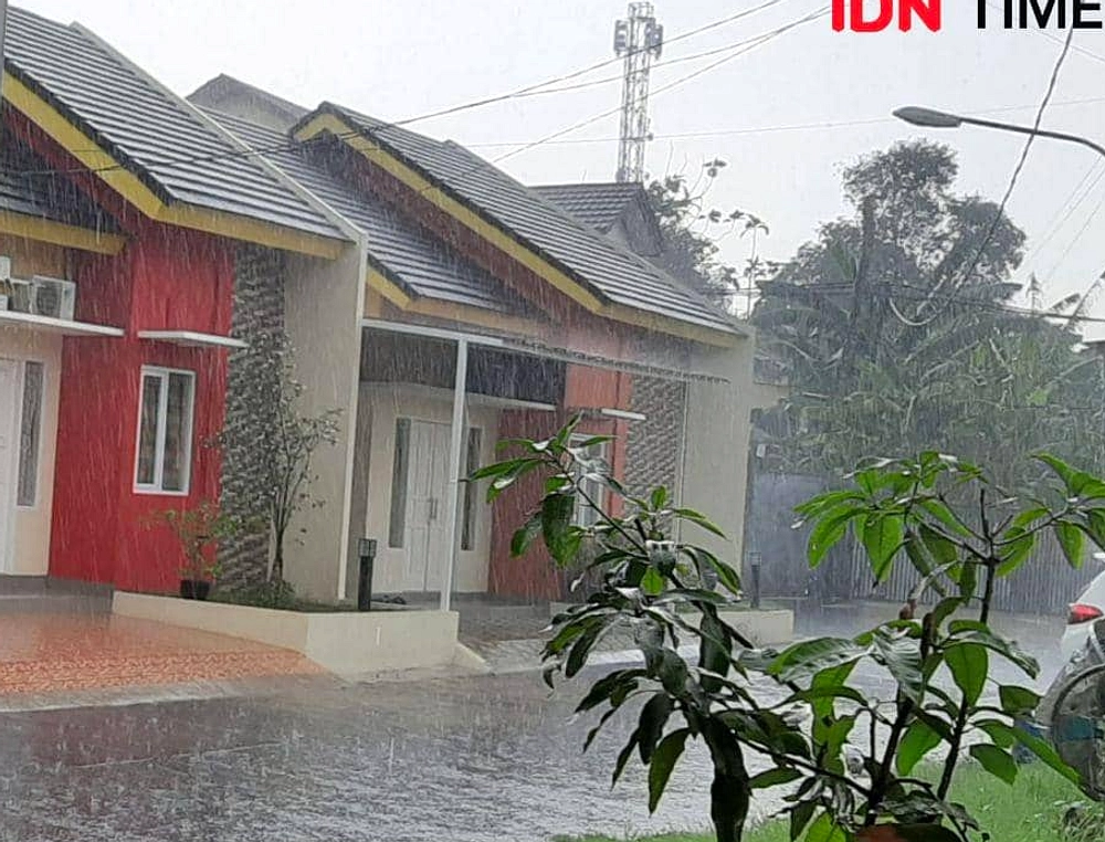 Cuaca Ringan Hujan di Jawa Tengah, Cerah Berawan Hari Senin