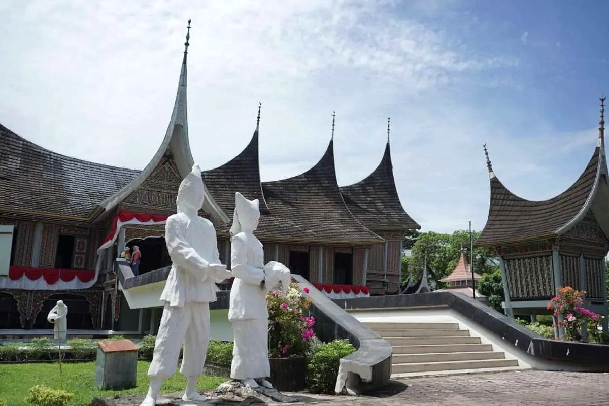 Cuaca Sumbar 22 Mar: Hujan Ringan sampai Lebat, Waspada Solok