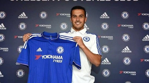 Cucurella Tegaskan Tidak Pindah Chelsea, Bahagia di London