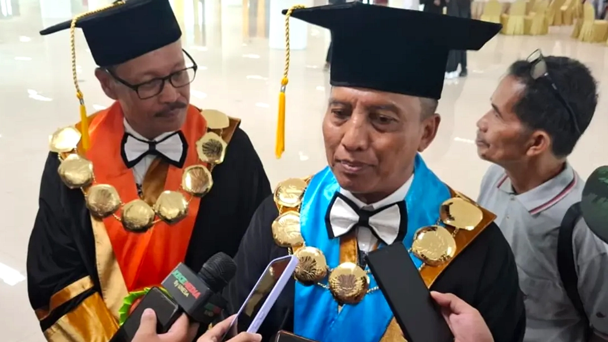 Debat Tutup Program Studi: Wisnu vs Menteri Yuliarto