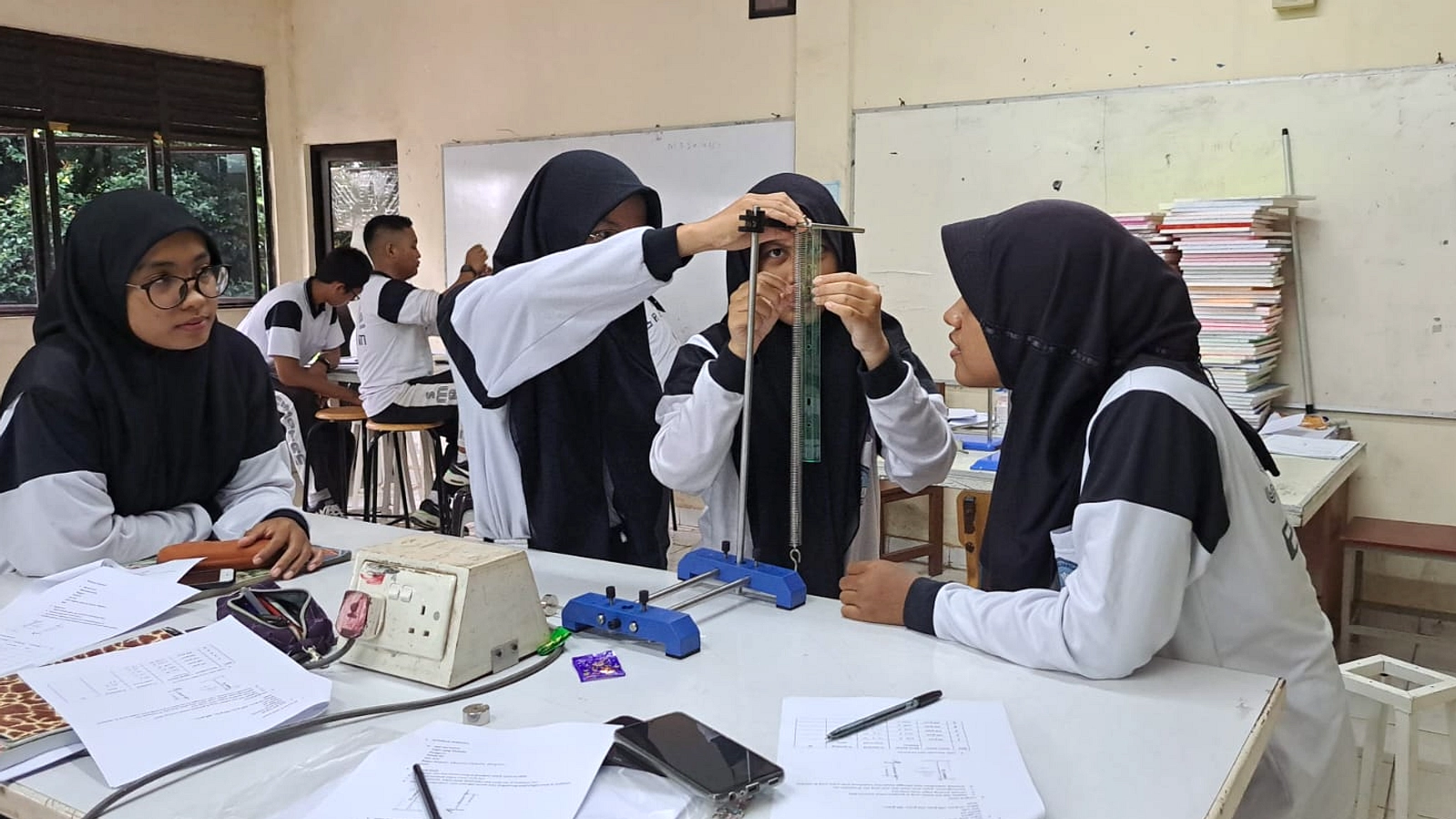 Dedi Mulyadi Tolak Wacana Hidupkan Kembali SPP Sekolah Negeri