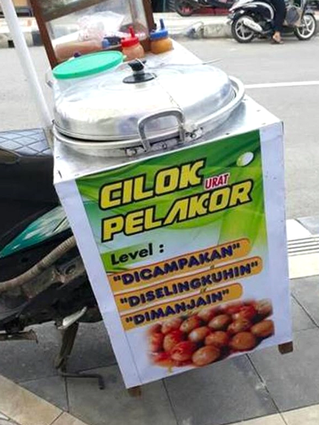 Demi Cilok, Pria Ini Lawan Mertua, Kini Raup Rp500 Ribu Sehari