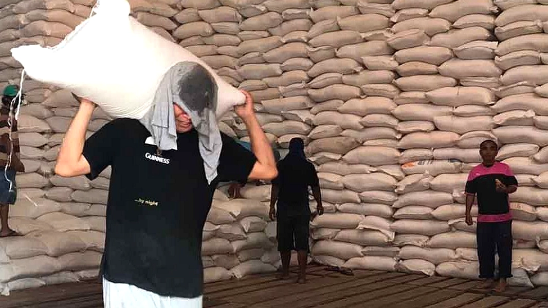 Dirut Bulog Cek Stok Beras Papua, Targetkan Stok Tiga Kali Lipat