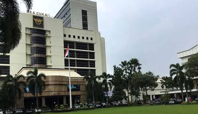 Djaka Bea Cukai Datangi Istana, Bungkam soal Temui Prabowo