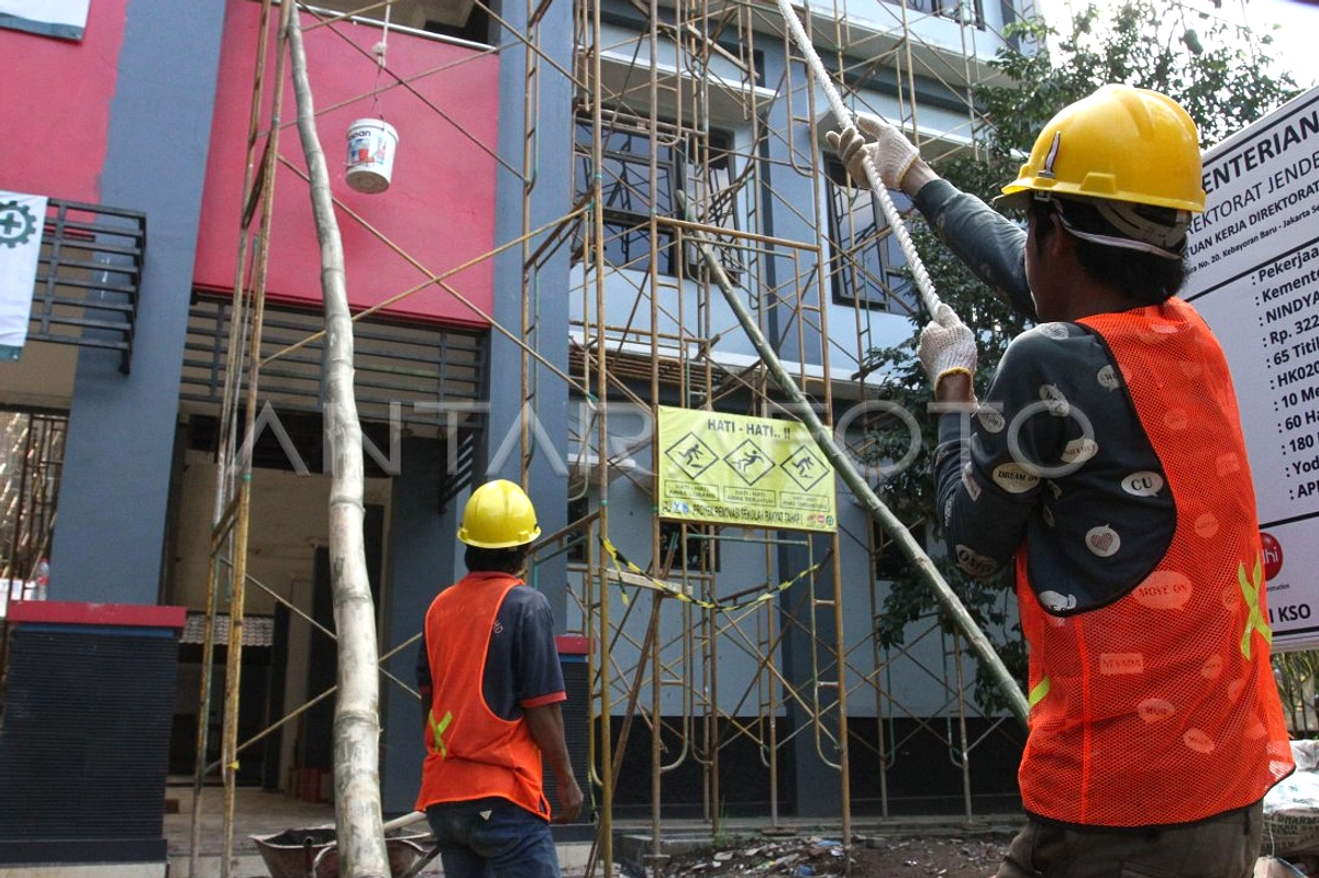 Dody Hanggodo: Sekolah Rakyat Lambat, Target 100/Tahun