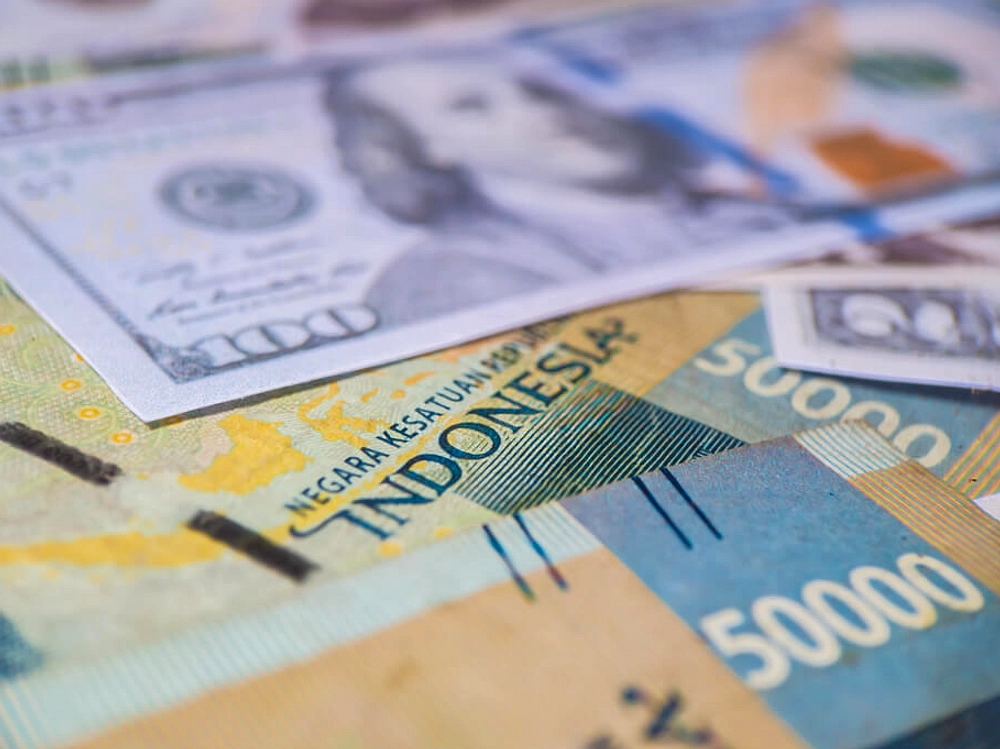 Dolar AS Terus Menguat, Rupiah Sekarang Turun ke Rp 17.950