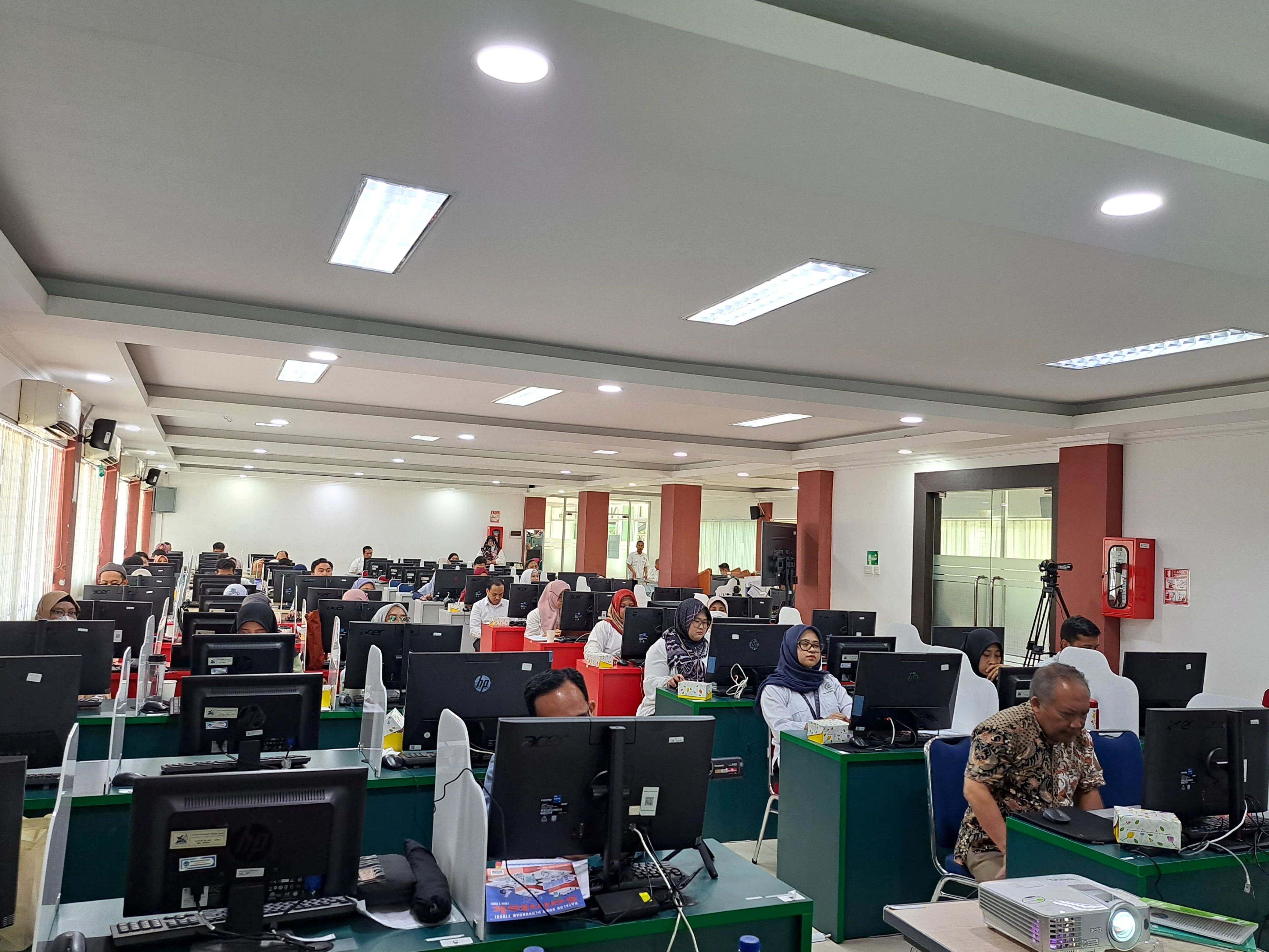 Dosen Unair Akui Gaji Pokok Rp 2,6 Juta