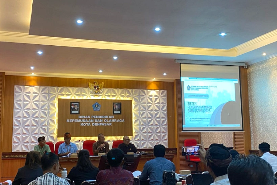 DPRD Dorong Evaluasi SPMB, Siswa Berprestasi Jadi Prioritas