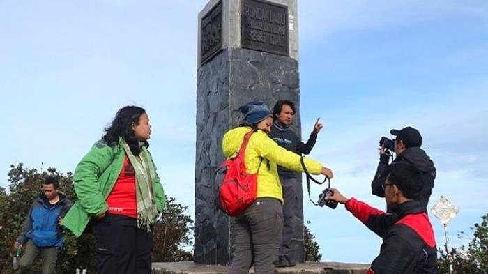 Dua Pendaki Tersesat di Gunung Lawu, Ditemukan Selamat