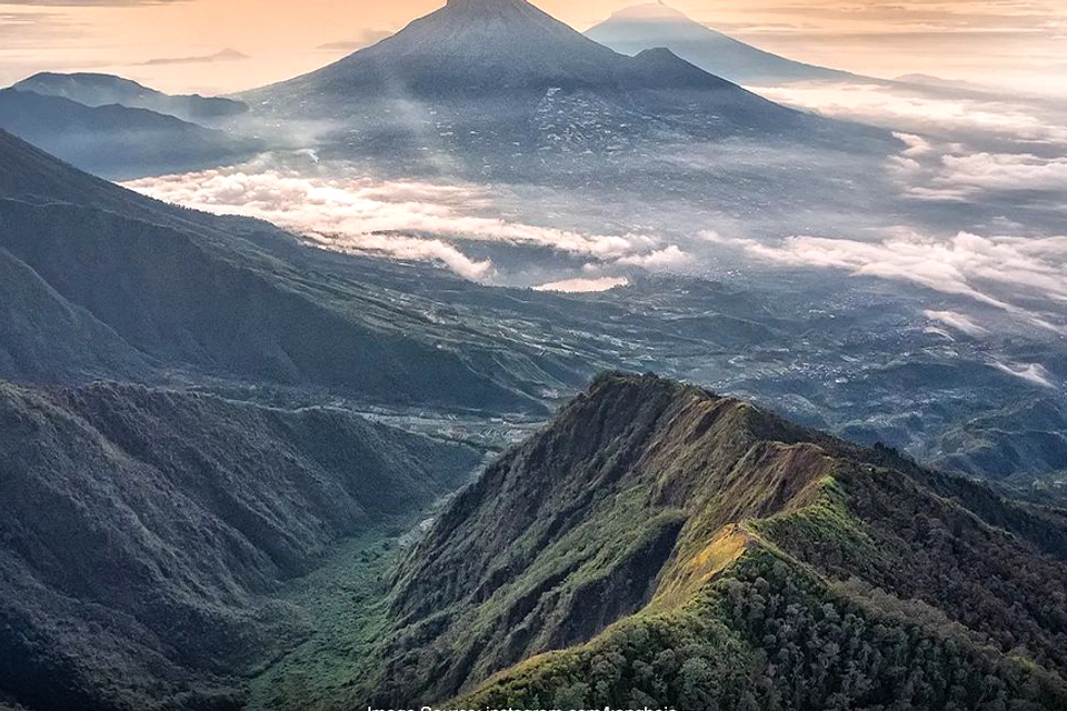 Dua Remaja Ditemukan Tewas di Jurang Gunung Bismo
