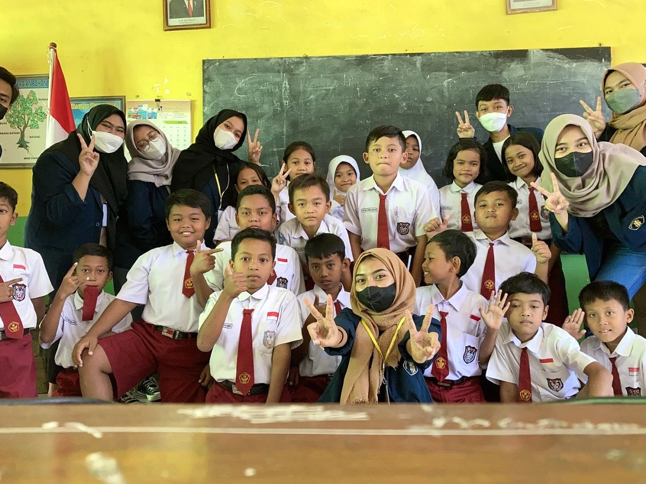 Dua Siswa Baru, SDN Bedug Tetap Belajar