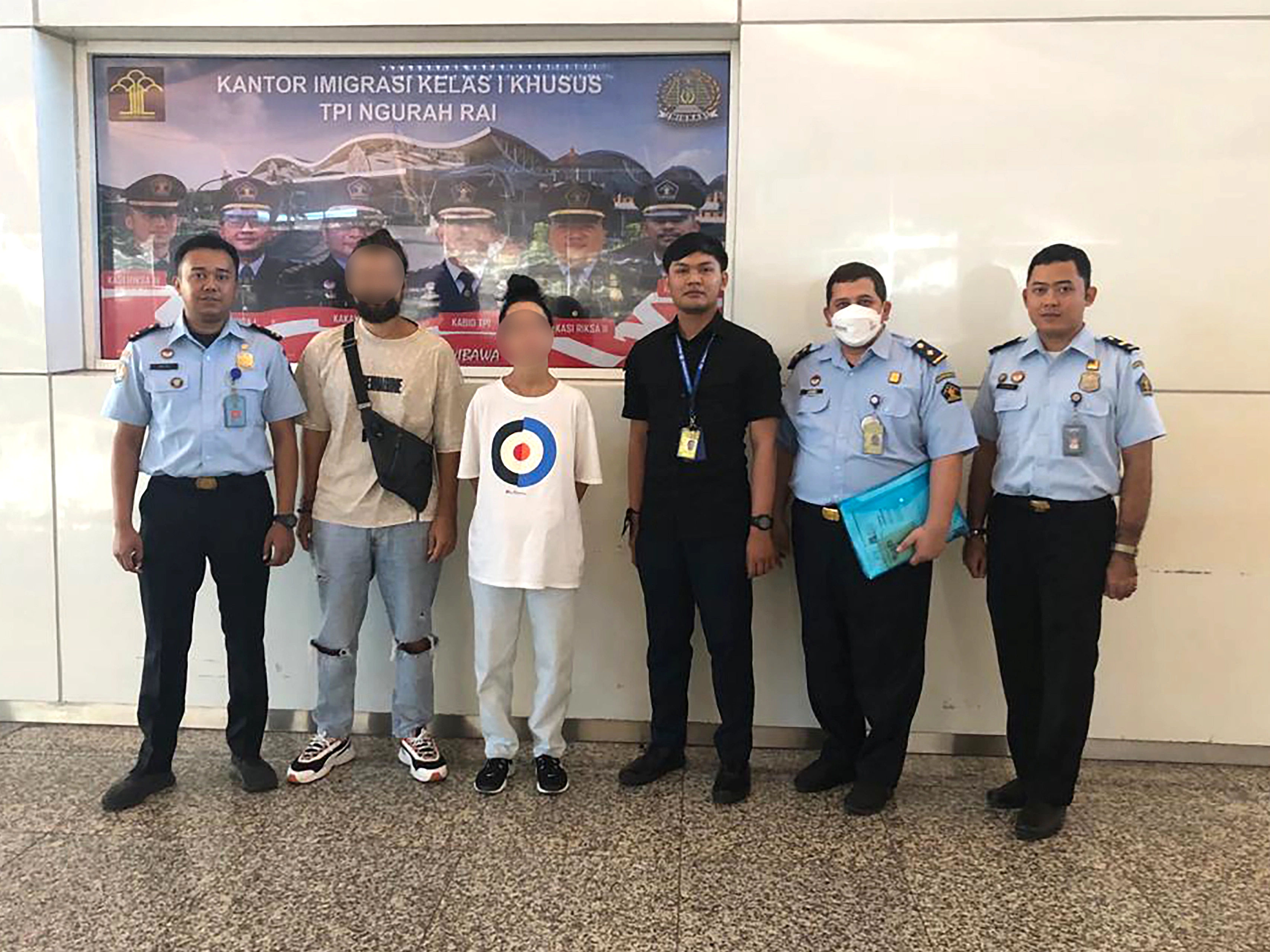 Dua Warga India Dideportasi Bali atas Paspor Palsu dan Overstay