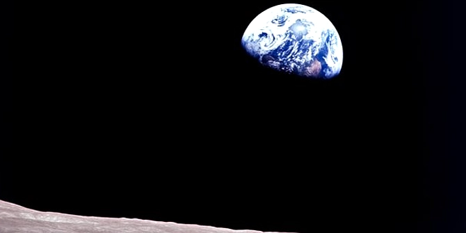 Earthset: Foto Bumi Terbenam di Luar Angkasa 2024 Momen Baru