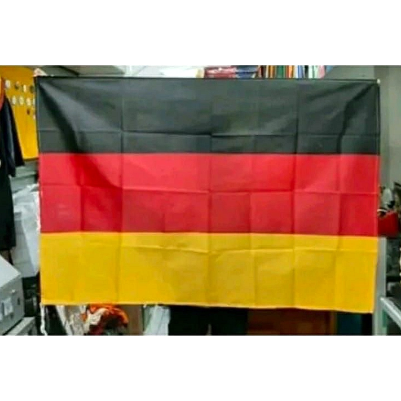 Essen Bendera Ribuan Memperlihatkan Antusiasme Piala Dunia 2026