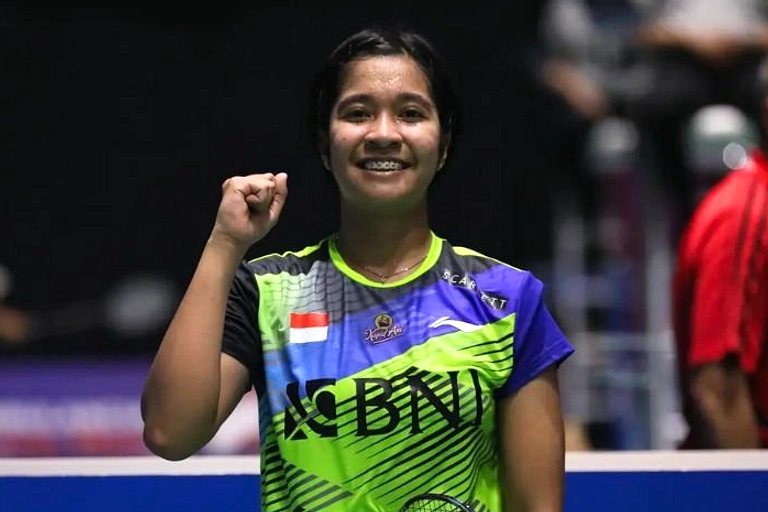 Ester Nurumi Menang 3-2, Indonesia Juara Grup C Uber Cup