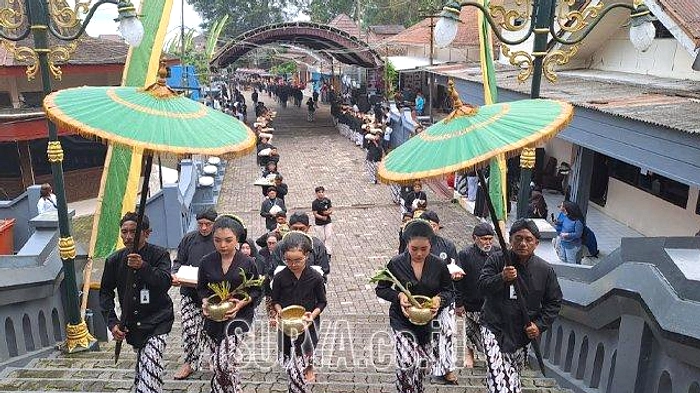 Fadli Zon: Ziarah Gunung Kawi Tradisi Lama