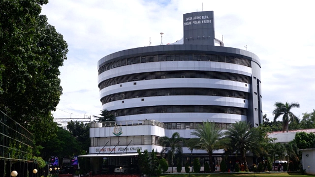 Febrie Bantah Mundur, Klaim Masih Aktif