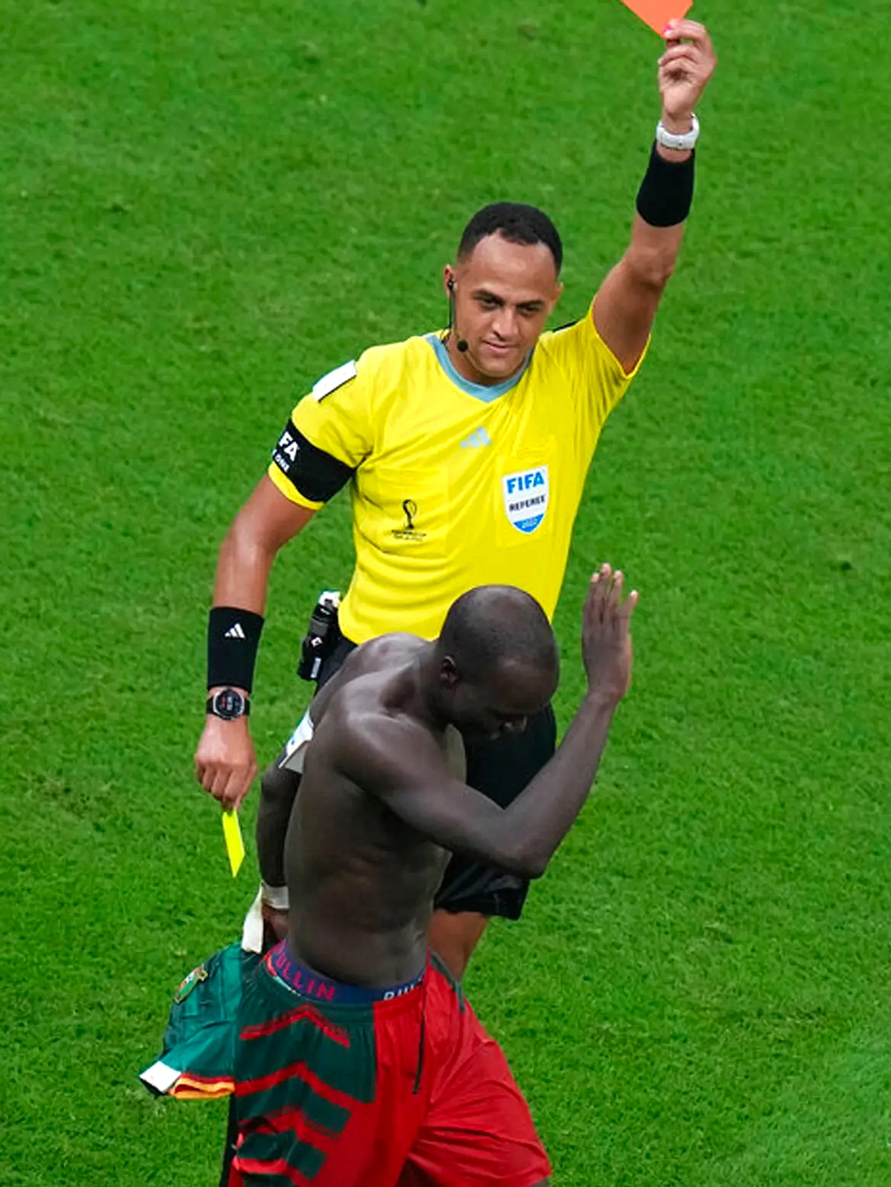 FIFA Tolak Banding Kartu Kuning Olise, Ancaman Buat Prancis
