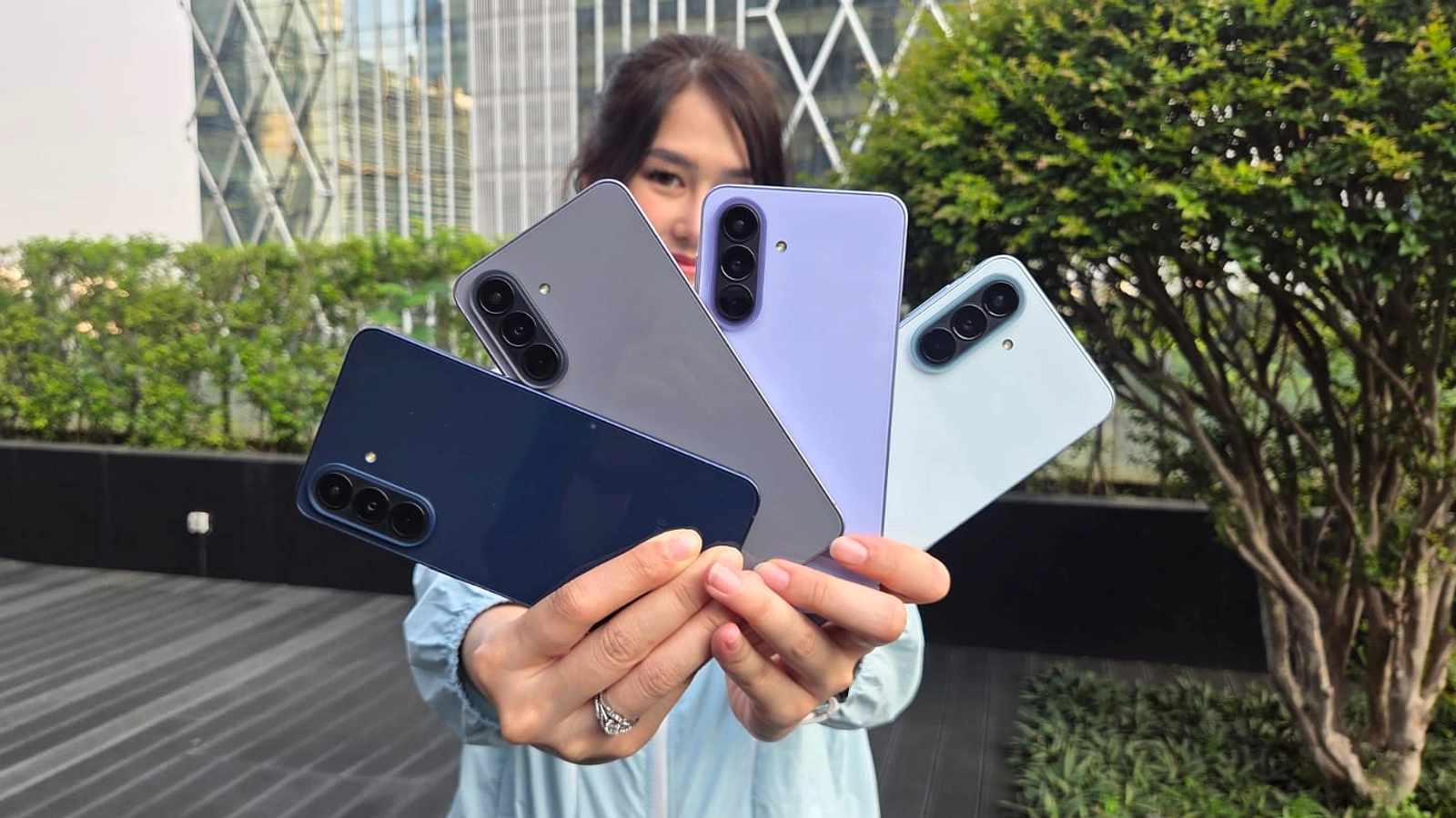 Galaxy A57: Smartphone Tipis, Ringan, dan Bertenaga 5.000 mAh