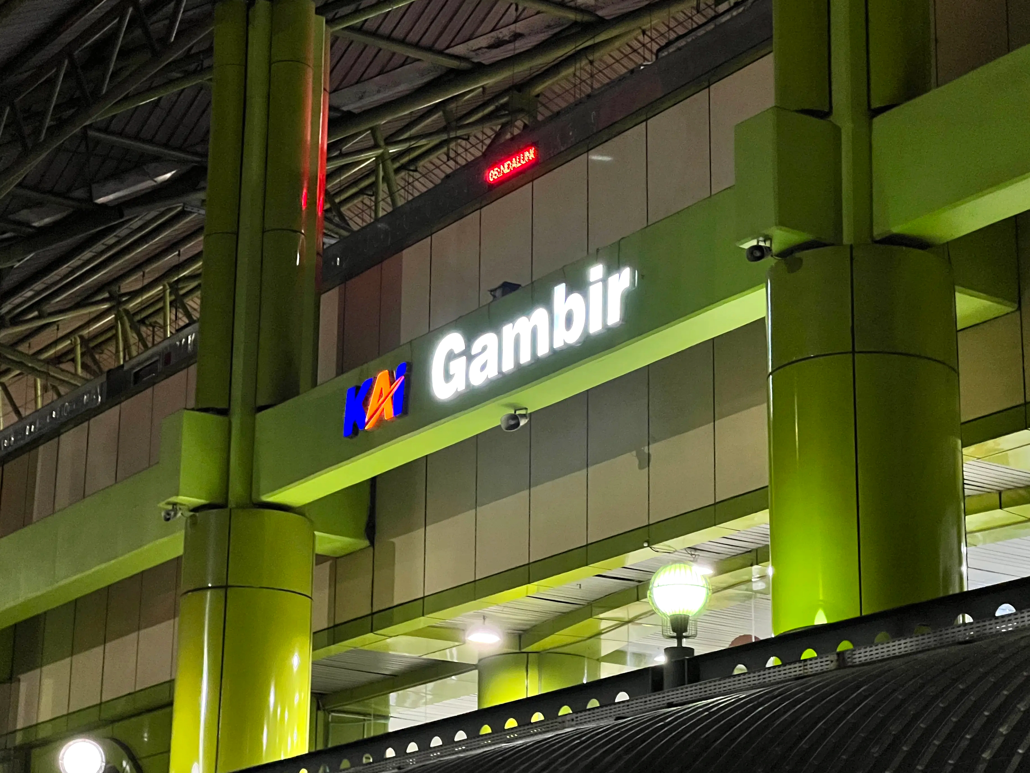 Gambir Jadi Stasiun Nasional, Satukan KJJ dan KRL Indonesia