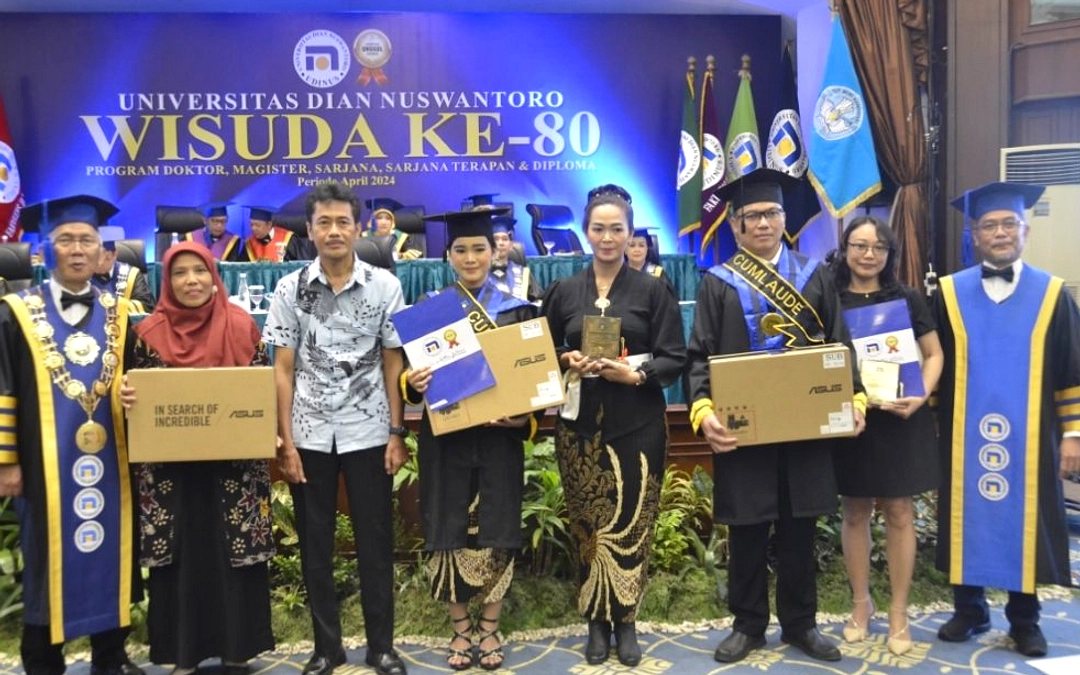 Gigih Atnam Kalista Selesai PGSD 3 Tahun 5 Bulan IPK 4,00