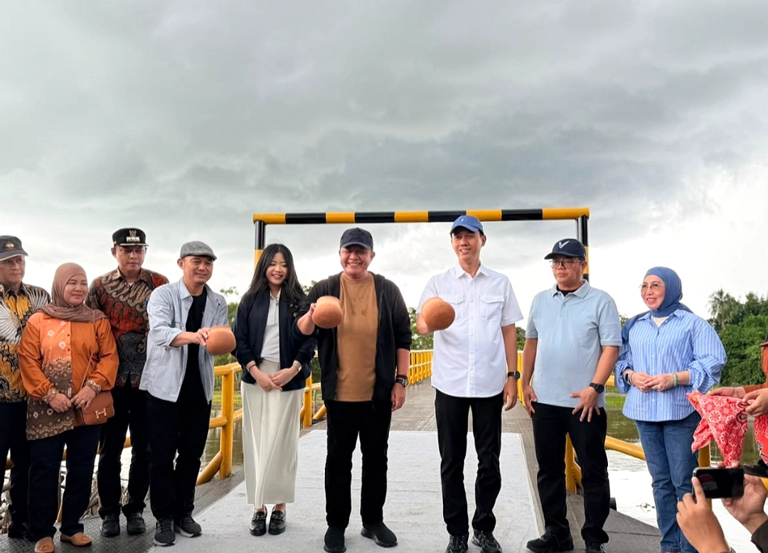 Gubernur Deru Tandatangani Jembatan Rp5 Miliar di Ulak Jermun