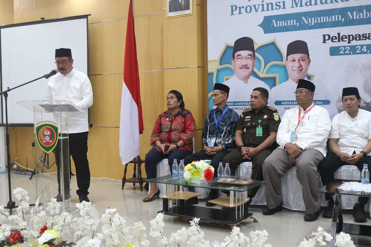 Gubernur Sherly Naikkan Uang Saku CJH 1,5 Juta, Fokus Lansia