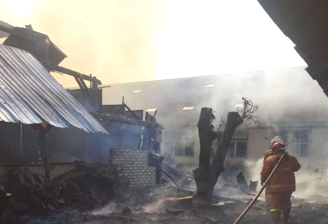 Gudang Semen Terbakar di Nganjuk, Tidak Ada Korban Jiwa