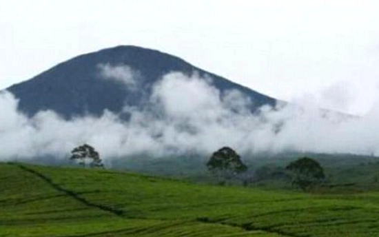 Gunung Dempo Letus, Kolom Abu 2500m Terangkat 5673m Pagar Alam