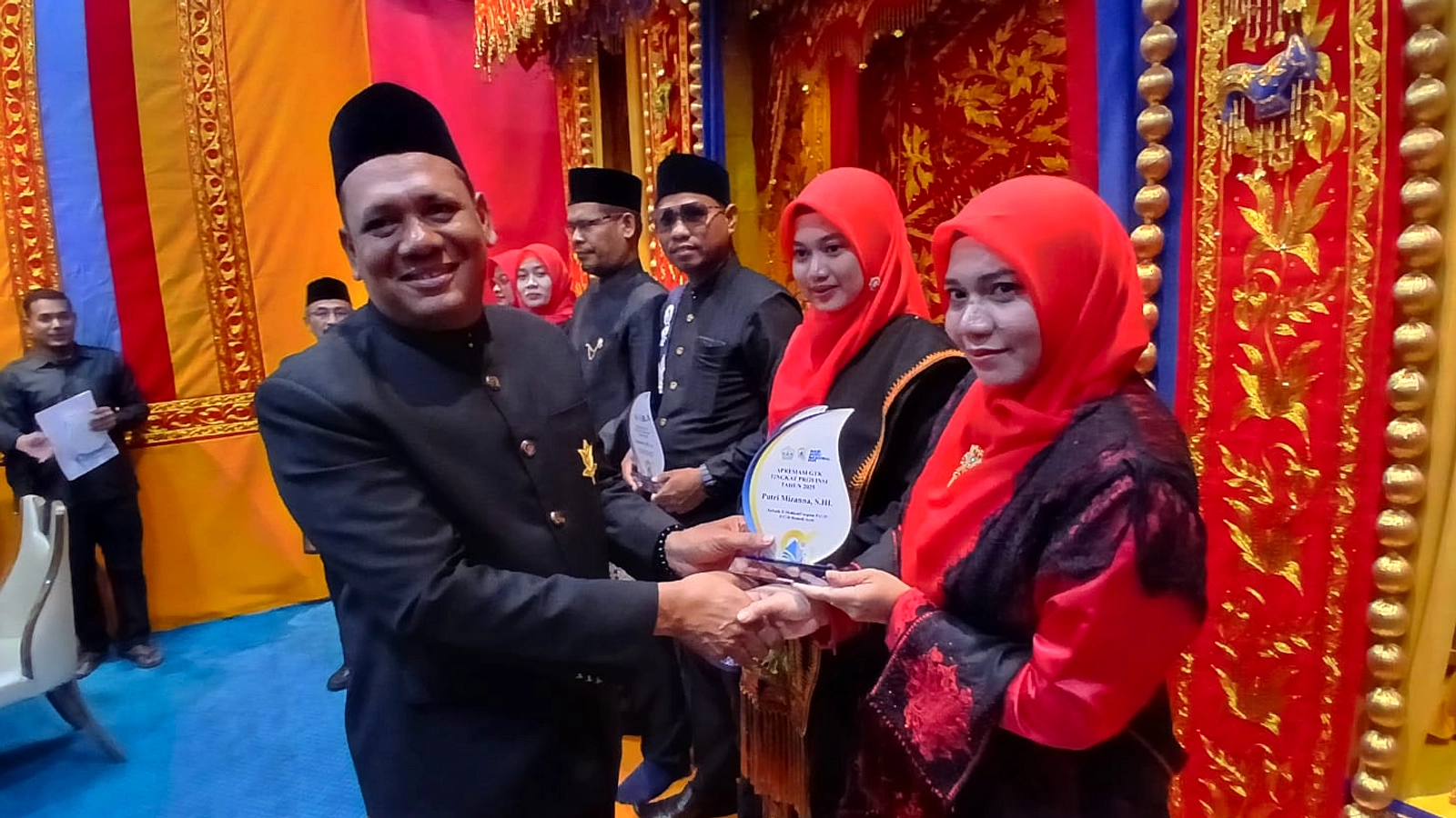 Guru MI Bahrul Ulum Minta Buka PPPK untuk Honorer Swasta