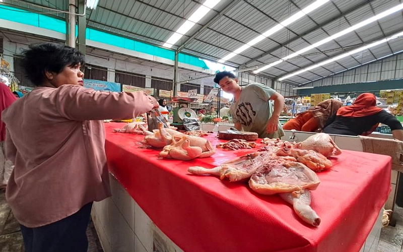 Harga Daging, Bumbu di Pasar Palembang Naik Menjelang Lebaran