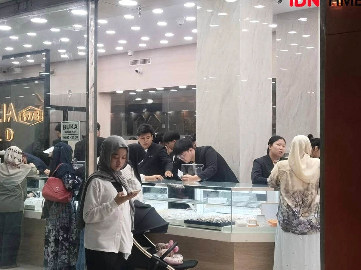 Harga Emas Antam Palembang Turun Jadi Rp2.655.000