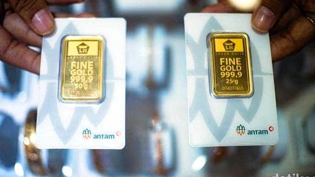 Harga Emas Antam Palembang Turun Rp 2.733.000 per Gram