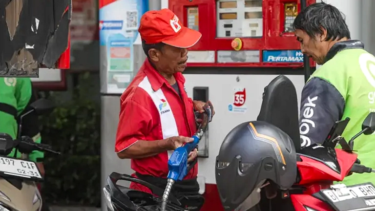 Harga Minyak Dunia Turun, BBM Non‑Subsidinya Berkurang