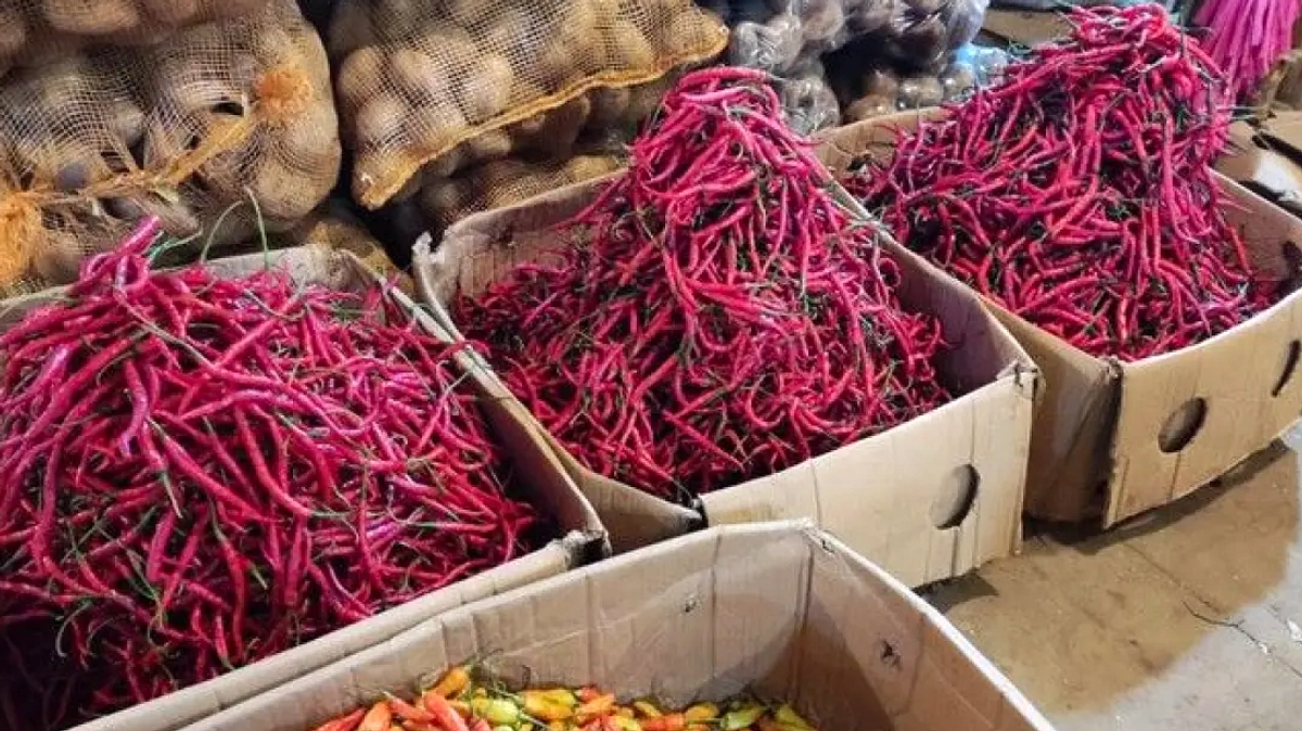 Harga Sembako Palembang Stabil, Cabai Rawit Merah Tertinggi