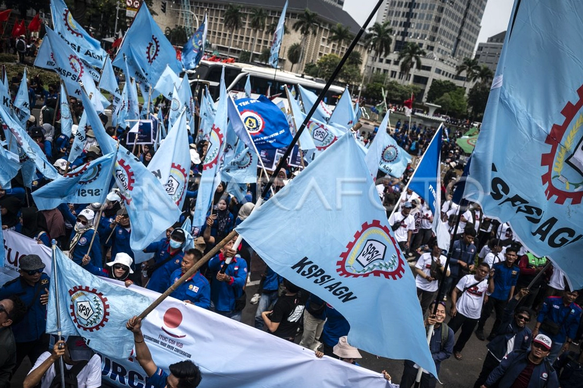 Hari Buruh 01 Mei 2026 Libur Nasional, Pekerja Istirahat