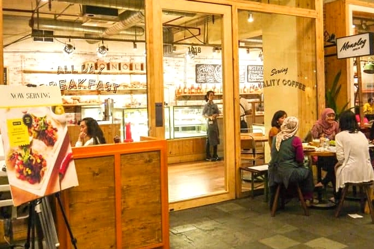 Huisman Coffee Senayan: Kafe Vintage Rebranded Menu Fusion
