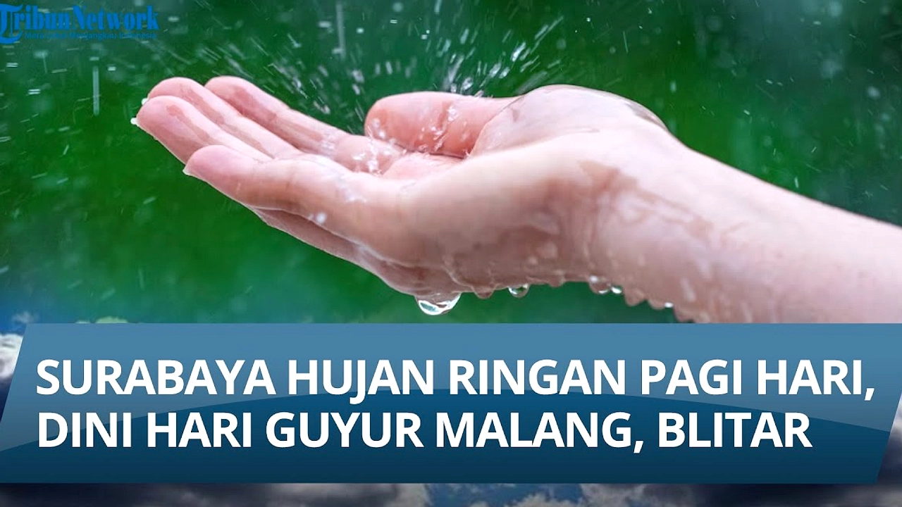 Hujan Lebat Guyur Surabaya di Tengah Musim Kemarau