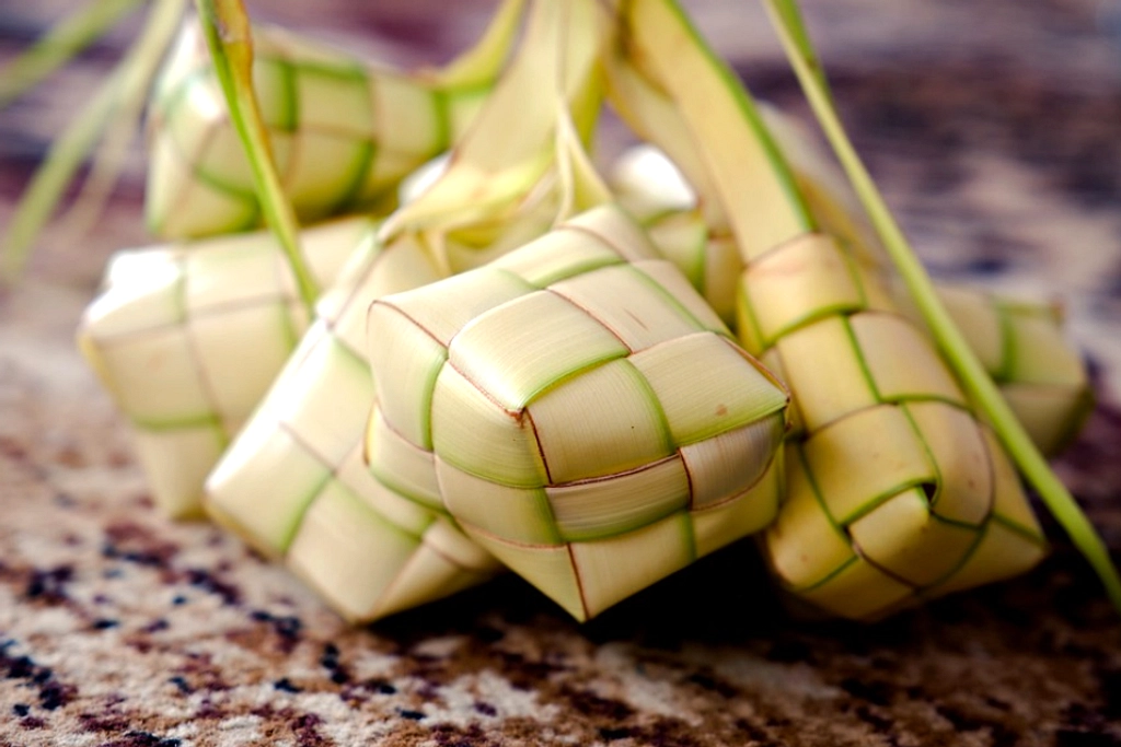 Idul Fitri: Nasi Baik daripada Ketupat untuk Berat Badan