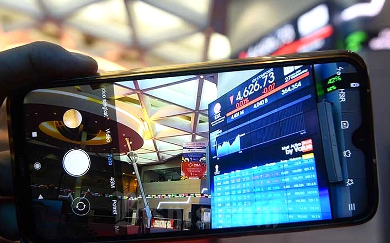IHSG Dibuka Menguat, Dekati Level 6.400