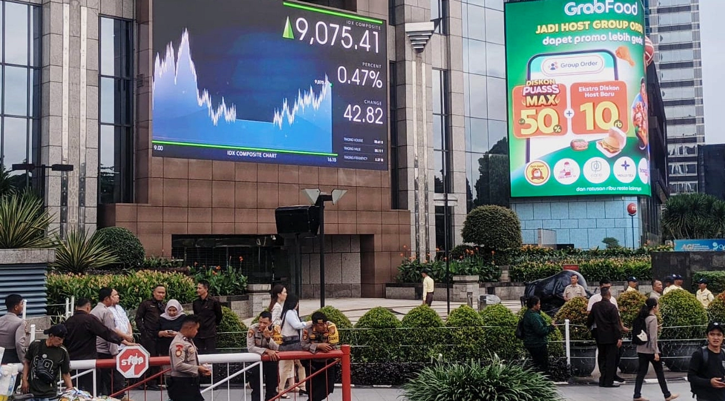 IHSG Kembali ke Zona 6.000, Ditutup Menguat 1,92%